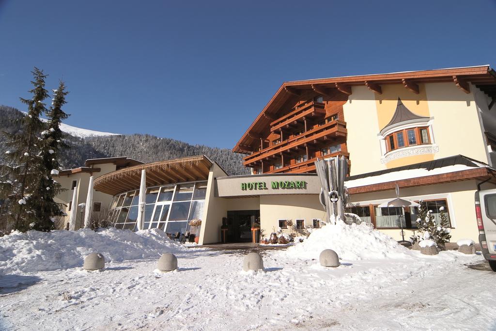 Familien Hotel Mozart Ried im Oberinntal Eksteriør billede
