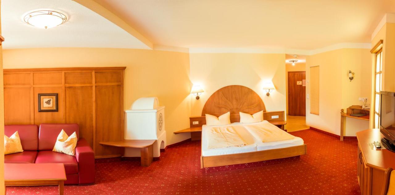Familien Hotel Mozart Ried im Oberinntal Eksteriør billede
