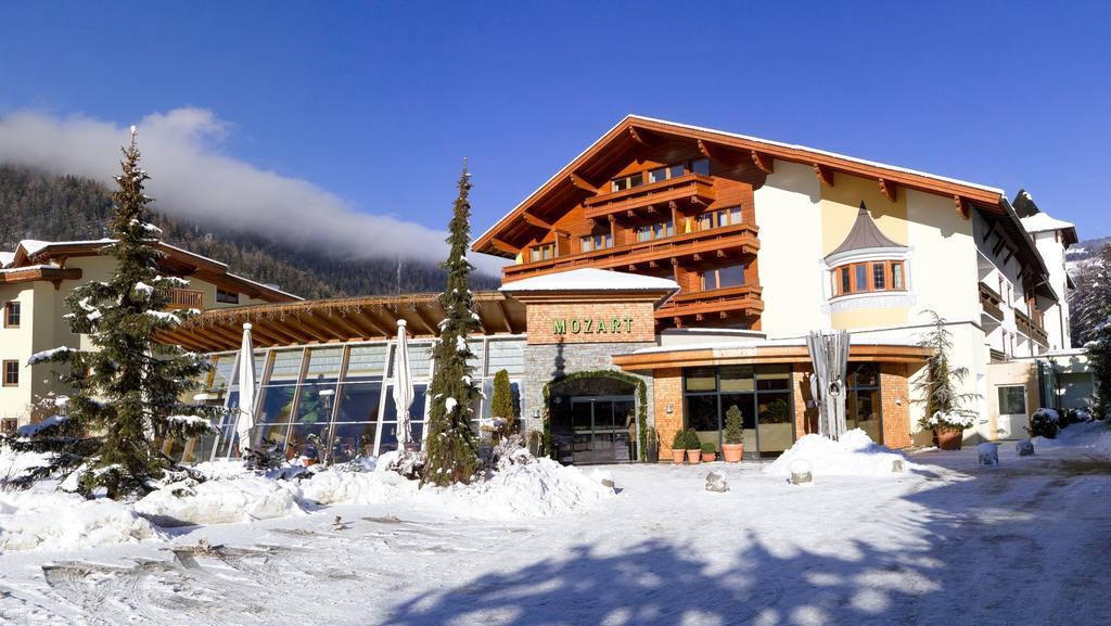 Familien Hotel Mozart Ried im Oberinntal Eksteriør billede